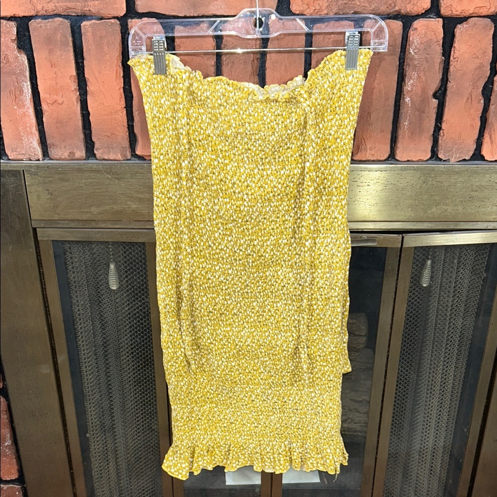 Elegant Yellow Patterned halter dress